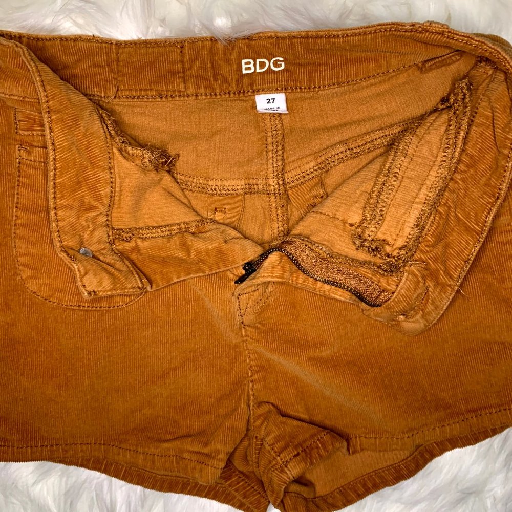 ⥈S O L D⥈  BDG | High Waisted Corduroy Shorts | 27 - Picture 4 of 4